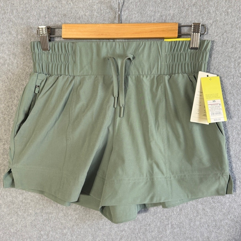 All in Motion Woven Shorts Gorpcore XS Green NEW Mid Rise Active Light 4" Inseam